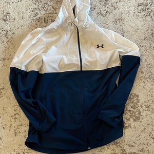 Light weight Under Armour Jacket. Size XL in great condition.